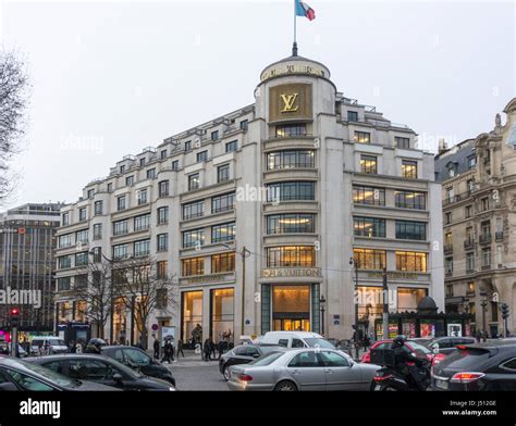 louis vuitton flagship store champs elysees